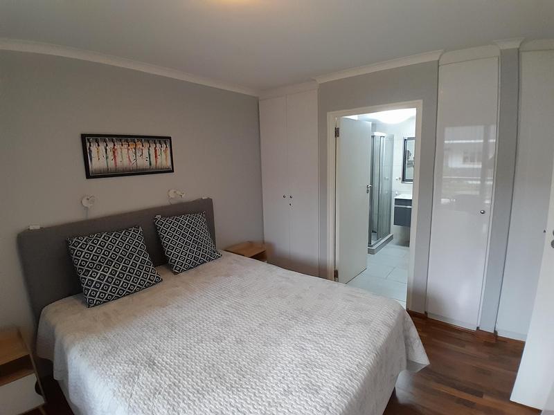 To Let 2 Bedroom Property for Rent in Sea Point Western Cape